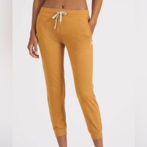 Vuori softest ever dreamknit performance jogger size small